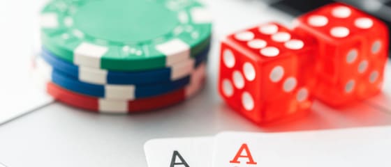 Online poker vs standard poker - hvad er forskellen?
