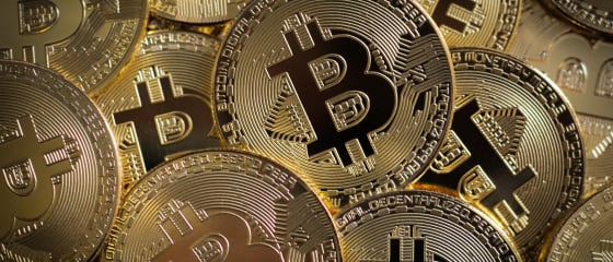 Bitcoin vs. traditionelle betalingsmetoder til onlinekasinoer: fordele og ulemper